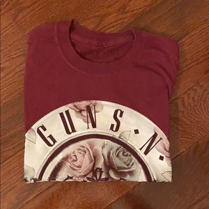 short sleeve guns and roses tee shirt